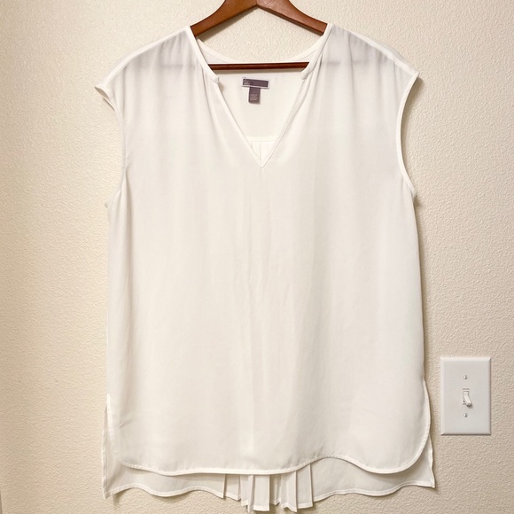 Chelsea28 Pleat Back Top - Picture 7 of 12